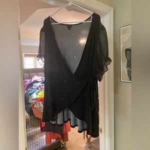 NWOT 3X Torrid Blouse